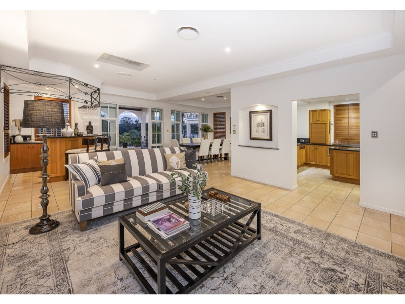 35 Stevens Street, Yeronga QLD 4104