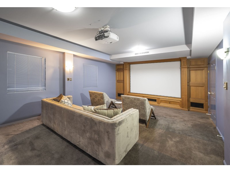 35 Stevens Street, Yeronga QLD 4104