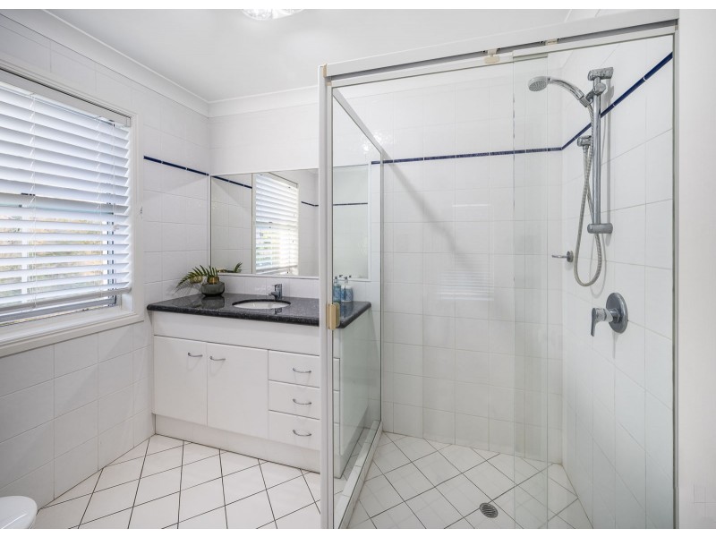 35 Stevens Street, Yeronga QLD 4104