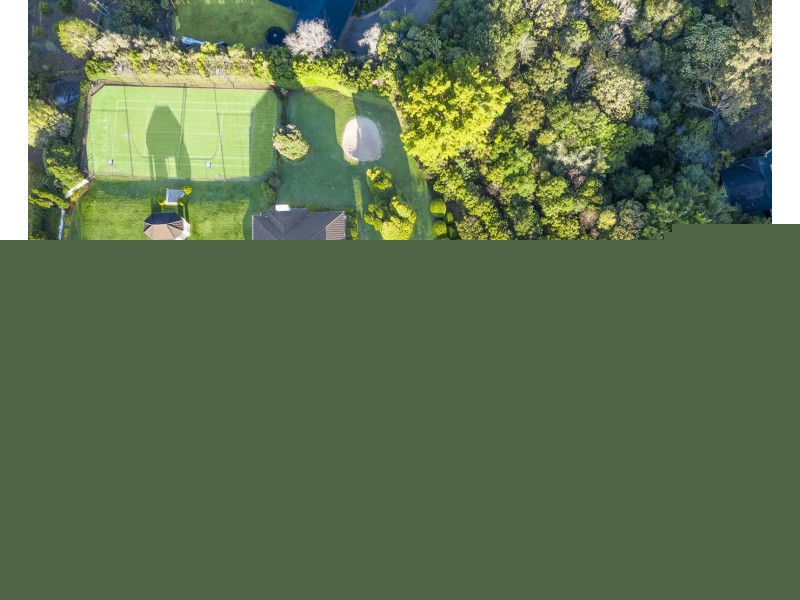 17 Leatherwood Place, Brookfield QLD 4069