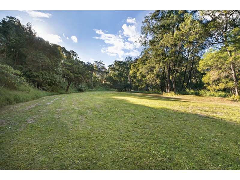 46 Bundaleer Street, Brookfield QLD 4069