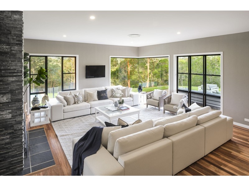 46 Bundaleer Street, Brookfield QLD 4069