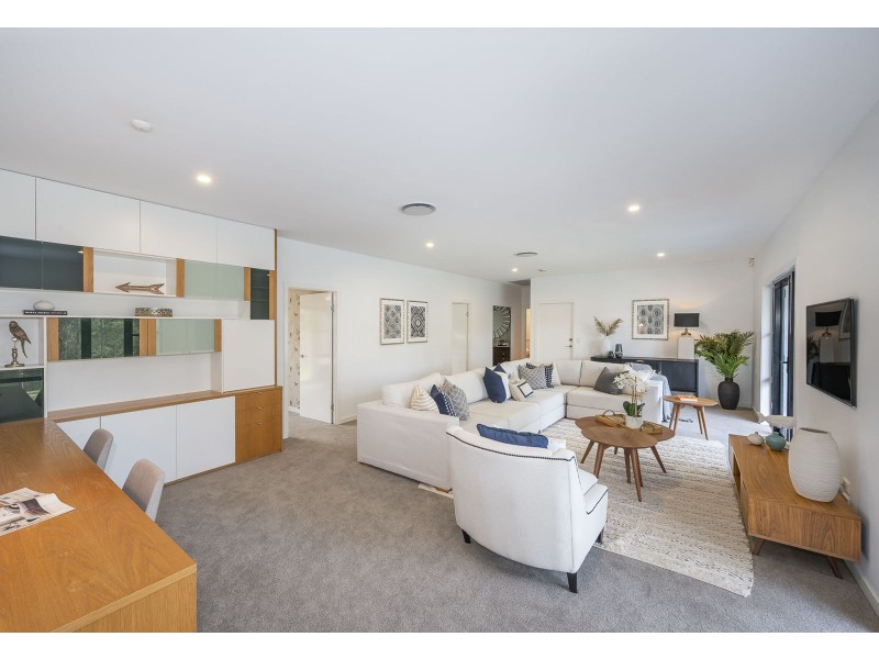 46 Bundaleer Street, Brookfield QLD 4069