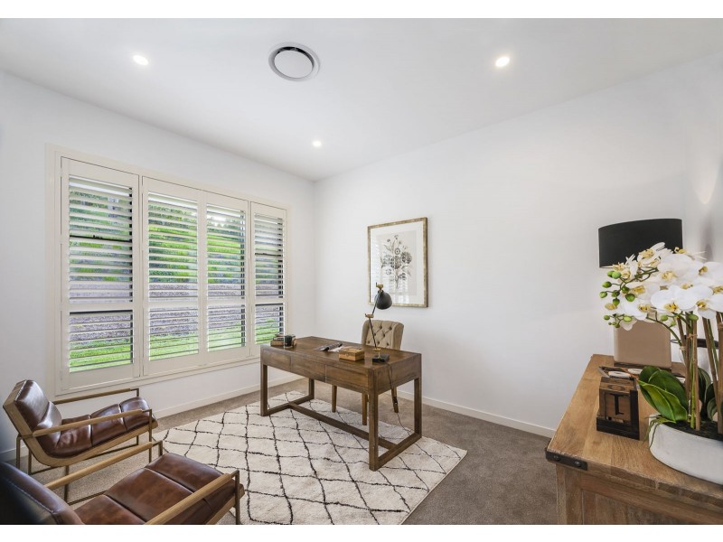 46 Bundaleer Street, Brookfield QLD 4069