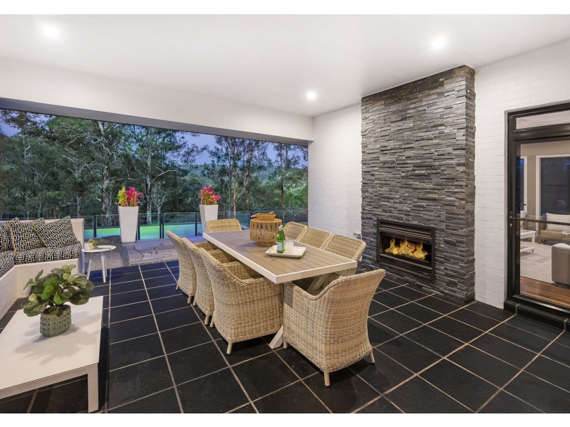 46 Bundaleer Street, Brookfield QLD 4069