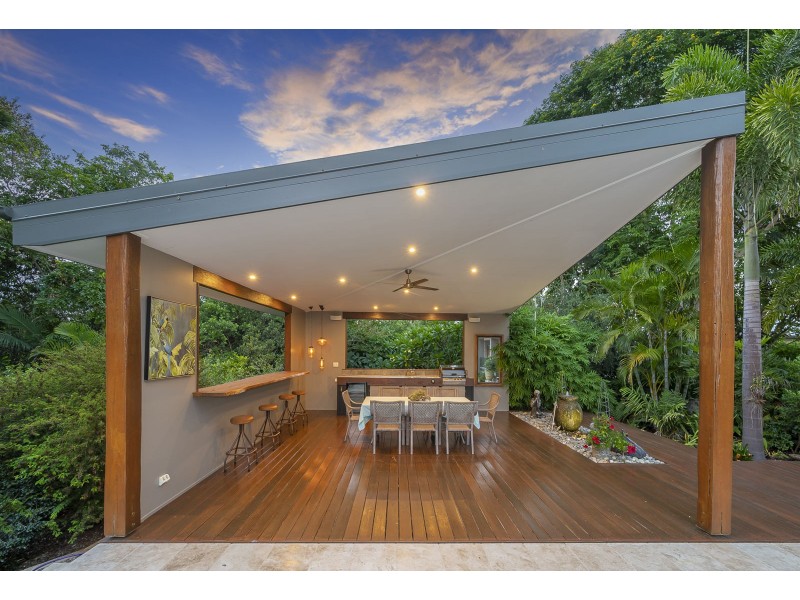 20 Royston Street, Brookfield QLD 4069
