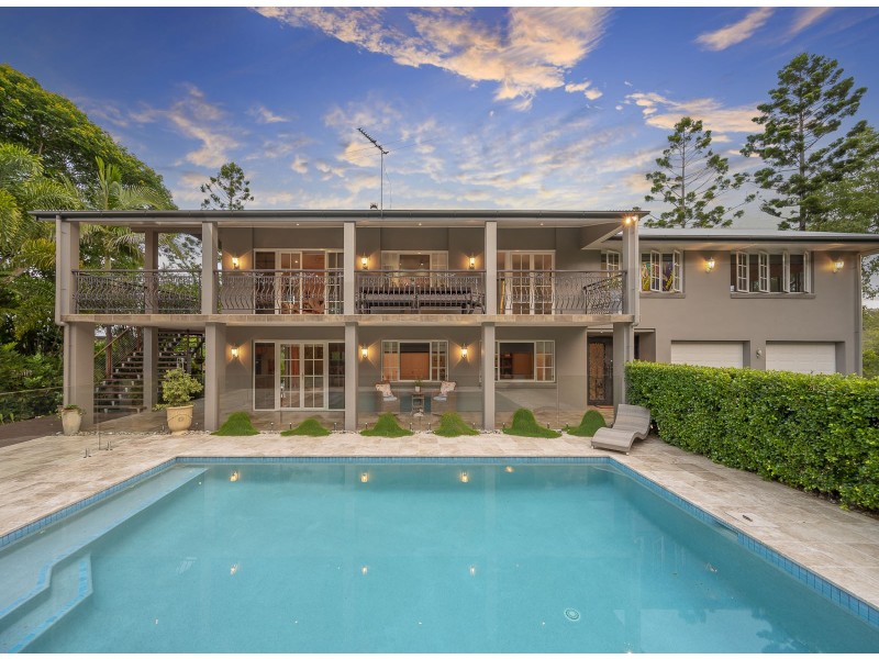 20 Royston Street, Brookfield QLD 4069