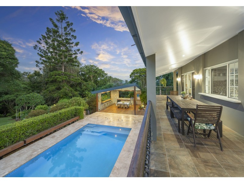 20 Royston Street, Brookfield QLD 4069