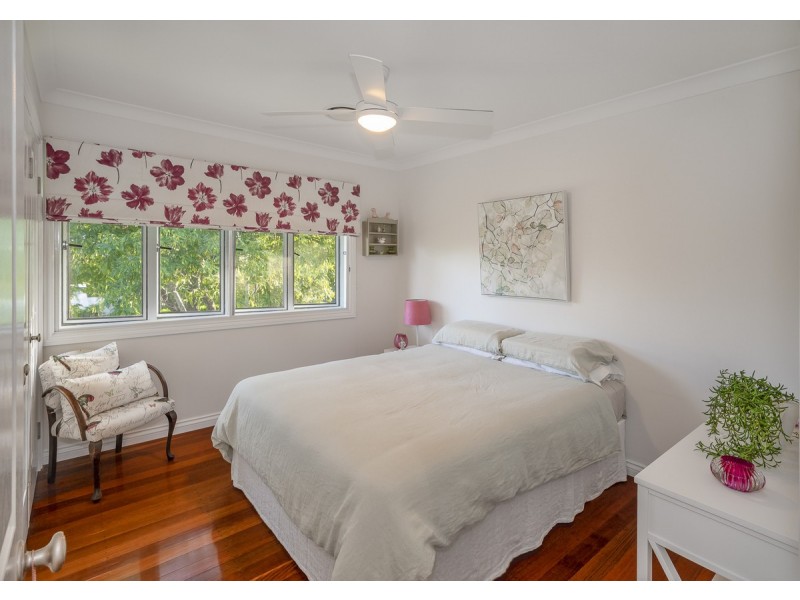 20 Royston Street, Brookfield QLD 4069