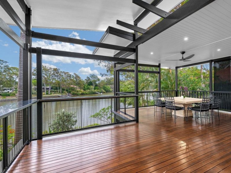 8 Long St West, Graceville QLD 4075