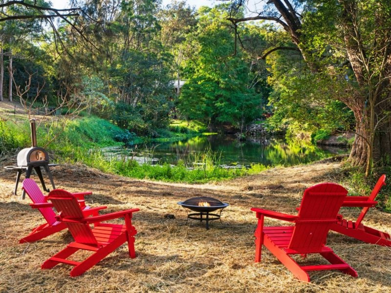 46 Bundaleer Street, Brookfield QLD 4069