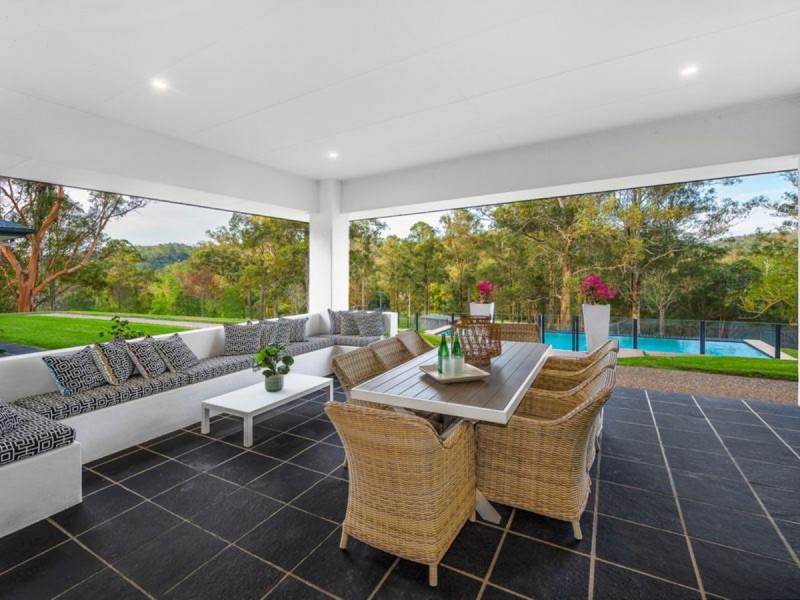 46 Bundaleer Street, Brookfield QLD 4069