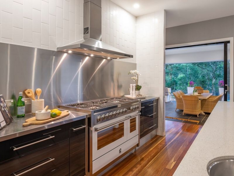 46 Bundaleer Street, Brookfield QLD 4069