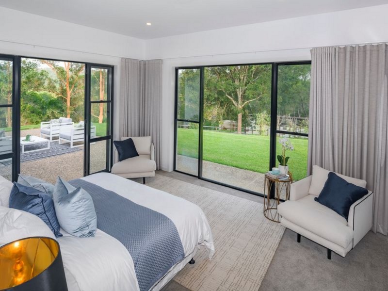 46 Bundaleer Street, Brookfield QLD 4069