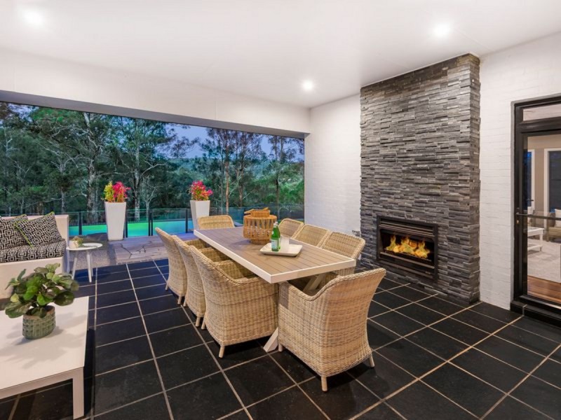 46 Bundaleer Street, Brookfield QLD 4069