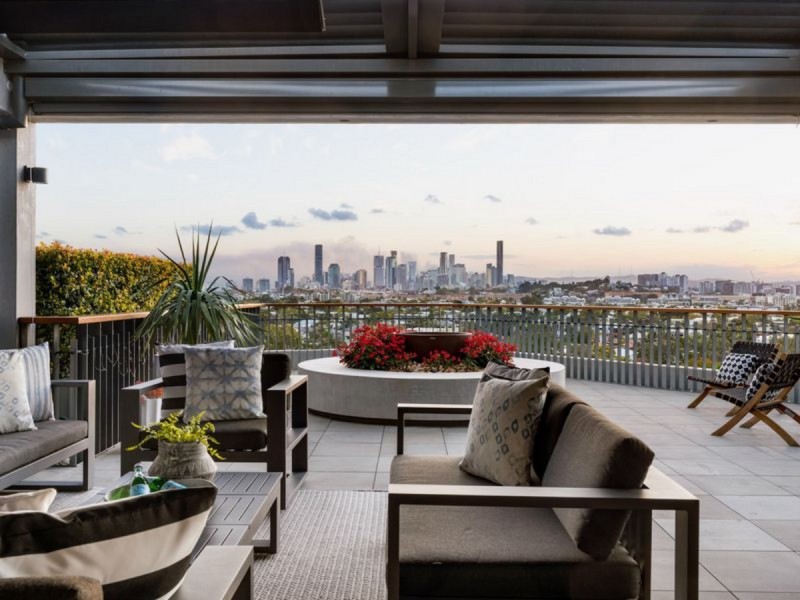 11 Ryan Avenue, Balmoral QLD 4171