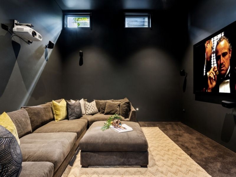 11 Ryan Avenue, Balmoral QLD 4171