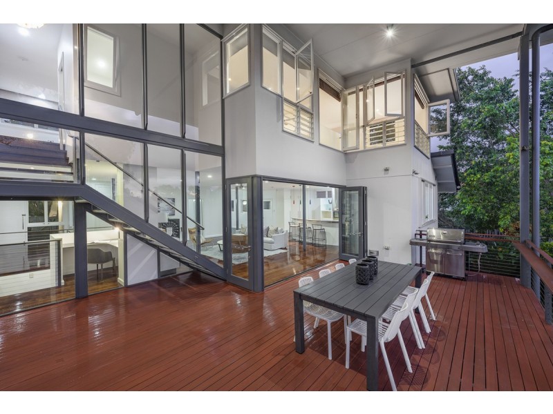 73 Hawken Drive, St Lucia QLD 4067