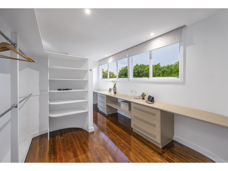 73 Hawken Drive, St Lucia QLD 4067