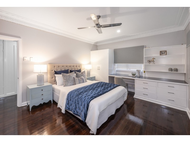 73 Hawken Drive, St Lucia QLD 4067