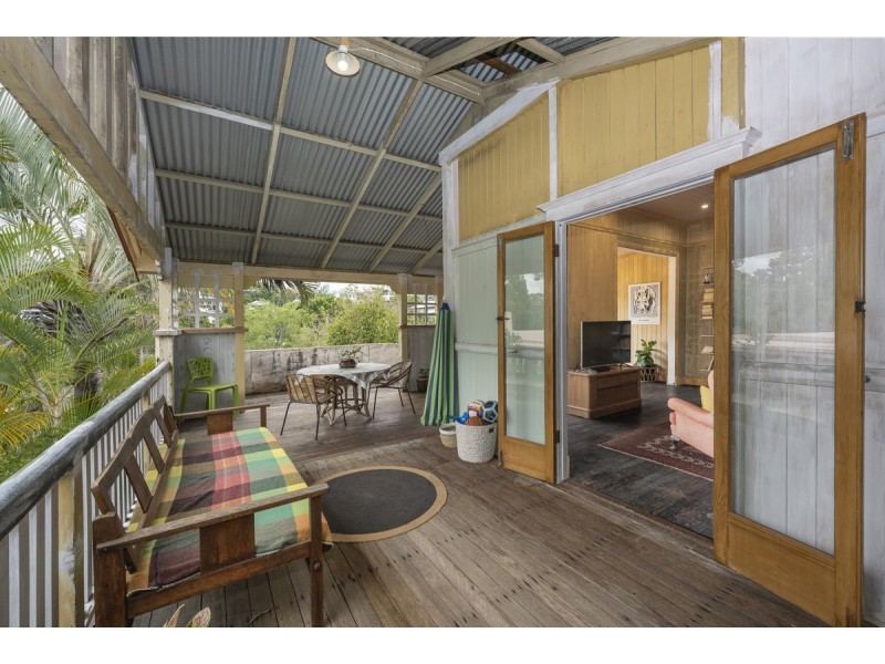 27 Dudley Street, Highgate Hill QLD 4101
