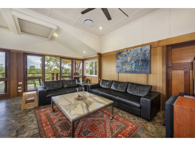 27 Dudley Street, Highgate Hill QLD 4101