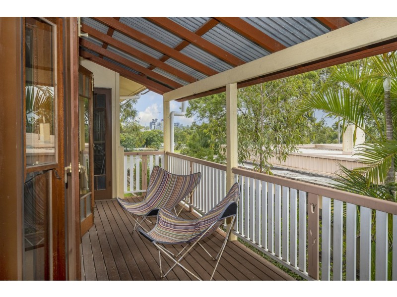 27 Dudley Street, Highgate Hill QLD 4101