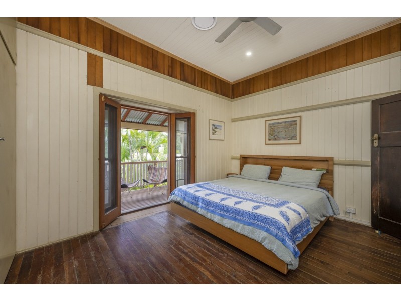 27 Dudley Street, Highgate Hill QLD 4101