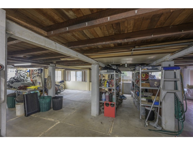 27 Dudley Street, Highgate Hill QLD 4101