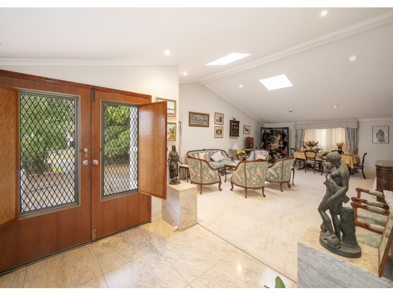 45 Glencairn Avenue, Indooroopilly QLD 4068