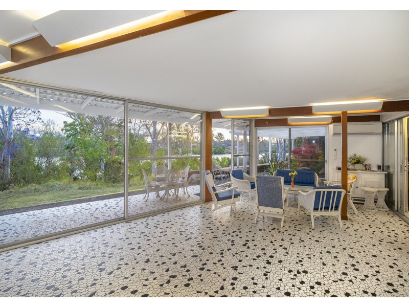 45 Glencairn Avenue, Indooroopilly QLD 4068