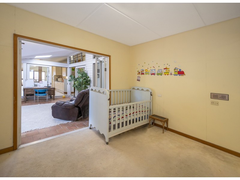 45 Glencairn Avenue, Indooroopilly QLD 4068