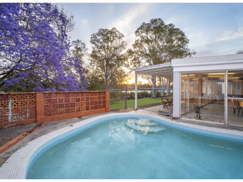 45 Glencairn Avenue, Indooroopilly QLD 4068