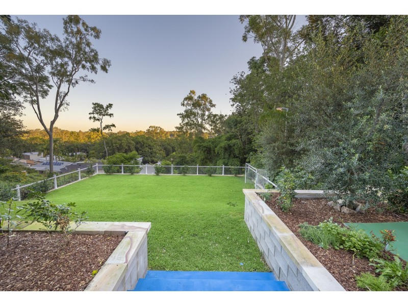 23 Goldieslie Road, Indooroopilly QLD 4068