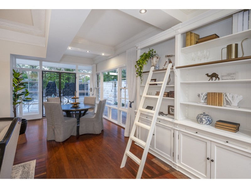 23 Goldieslie Road, Indooroopilly QLD 4068