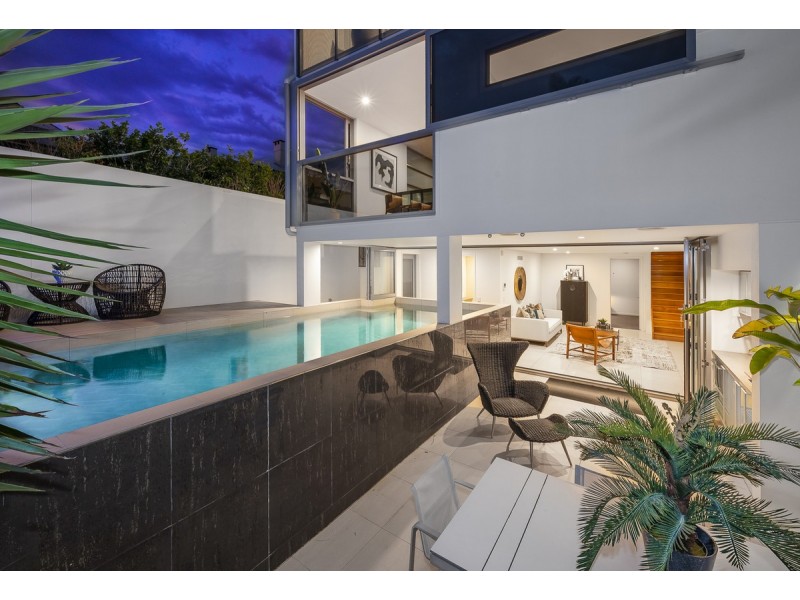 23 Cordeaux Street, West End QLD 4101