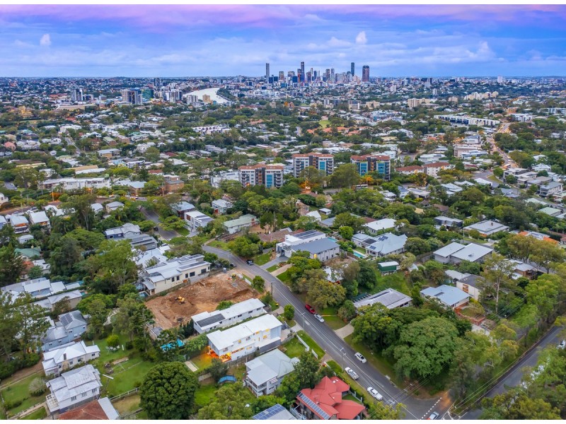 35 Victoria Street, Indooroopilly QLD 4068