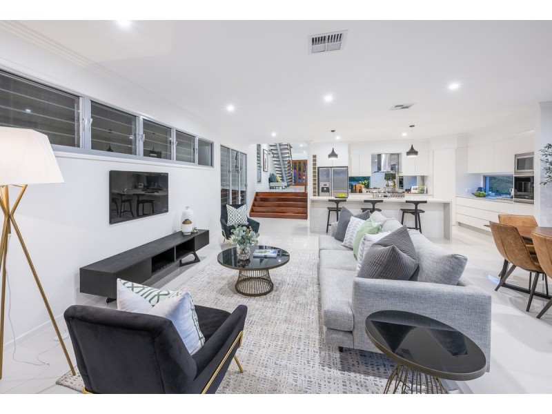 35 Victoria Street, Indooroopilly QLD 4068