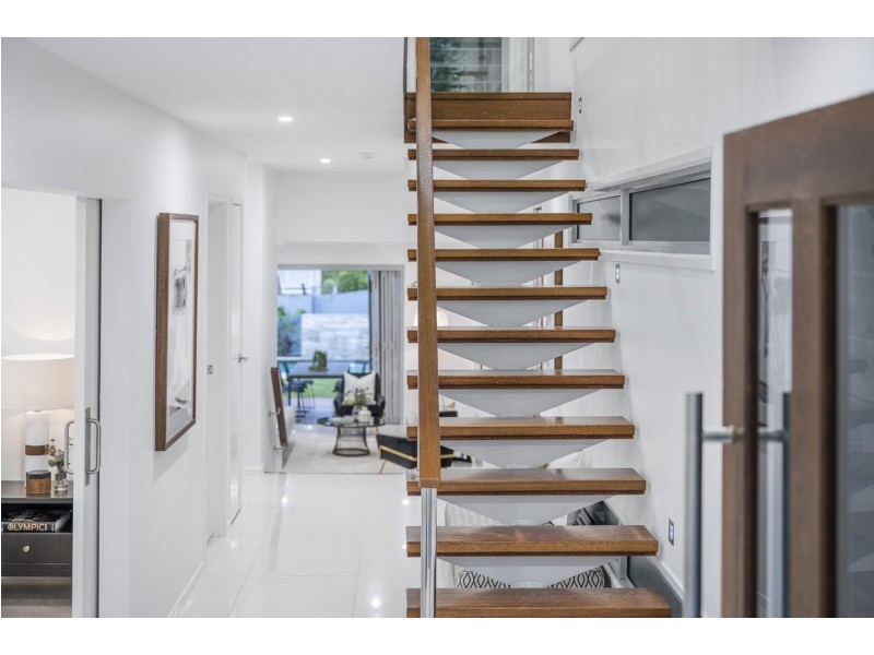 35 Victoria Street, Indooroopilly QLD 4068