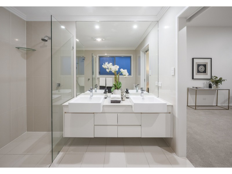 35 Victoria Street, Indooroopilly QLD 4068