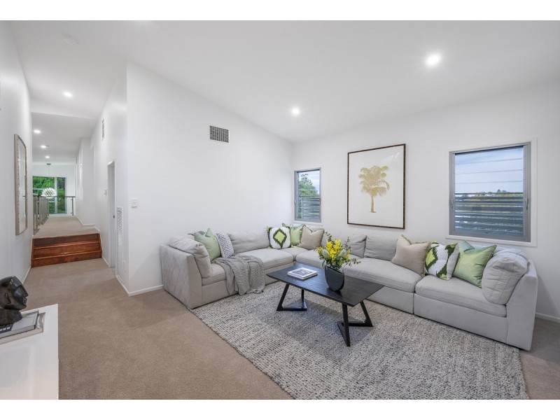 35 Victoria Street, Indooroopilly QLD 4068