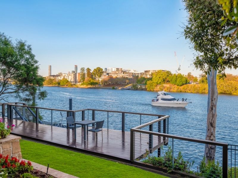 24 Glen Road, Toowong QLD 4066