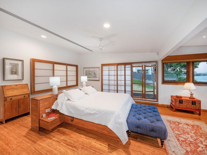 24 Glen Road, Toowong QLD 4066