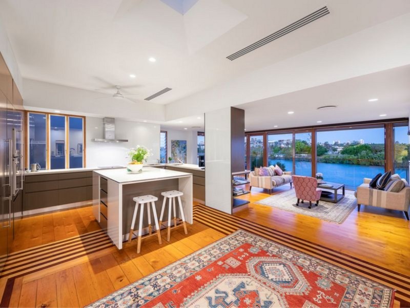 24 Glen Road, Toowong QLD 4066