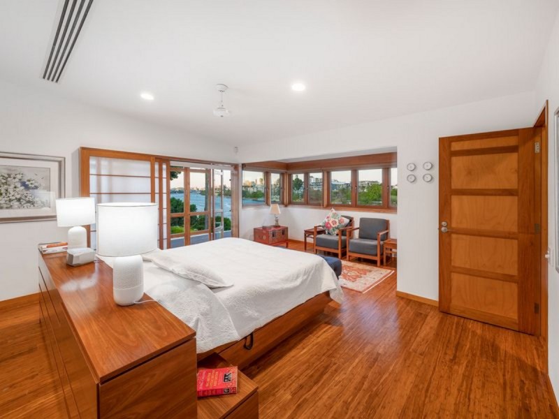 24 Glen Road, Toowong QLD 4066