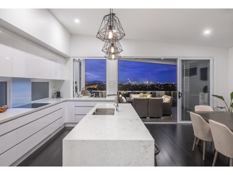 40a Dagmar Street, Holland Park West QLD 4121