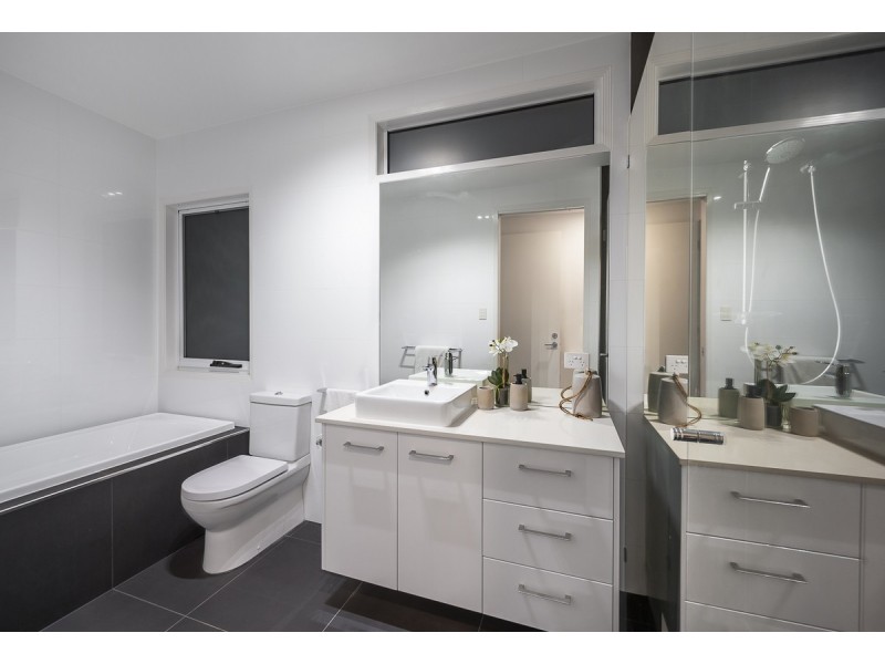 40a Dagmar Street, Holland Park West QLD 4121