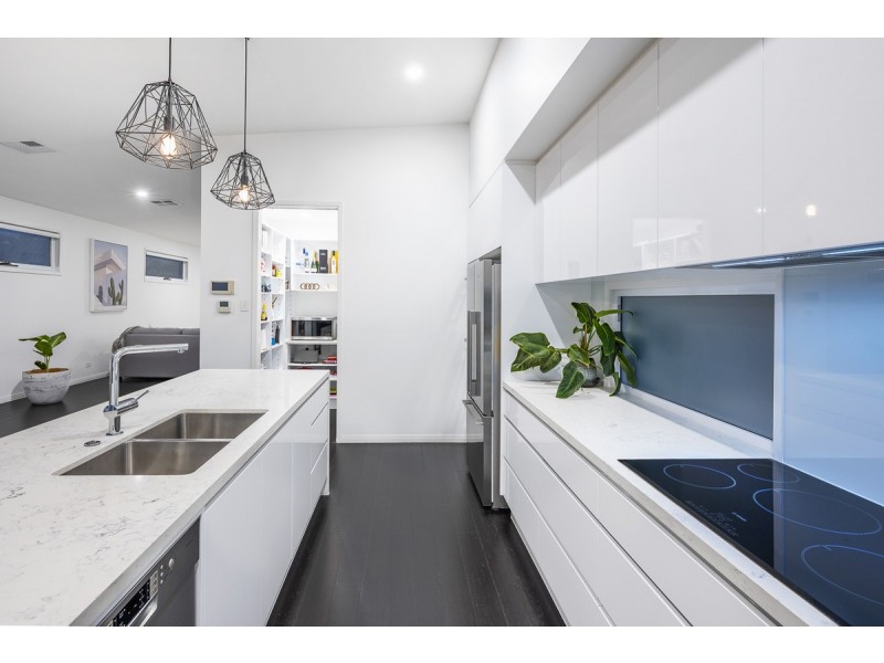 40a Dagmar Street, Holland Park West QLD 4121