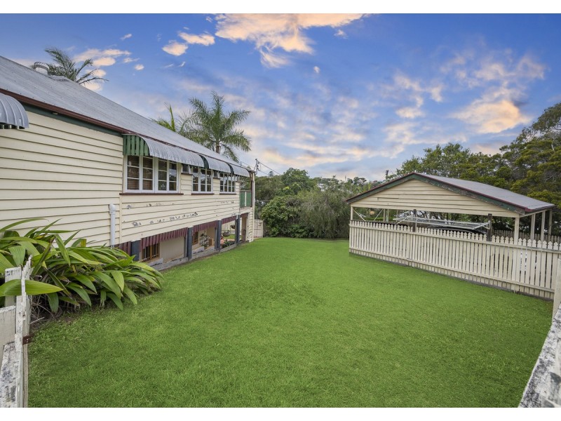 12 Hawthorn Terrace, Red Hill QLD 4059