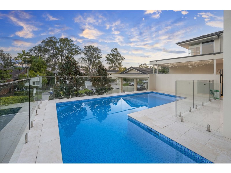 22 Glencairn Avenue, Indooroopilly QLD 4068